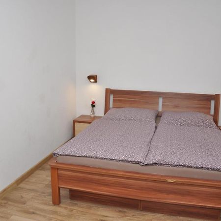 Mw Apartman Lägenhet Liptovský Mikuláš Exteriör bild