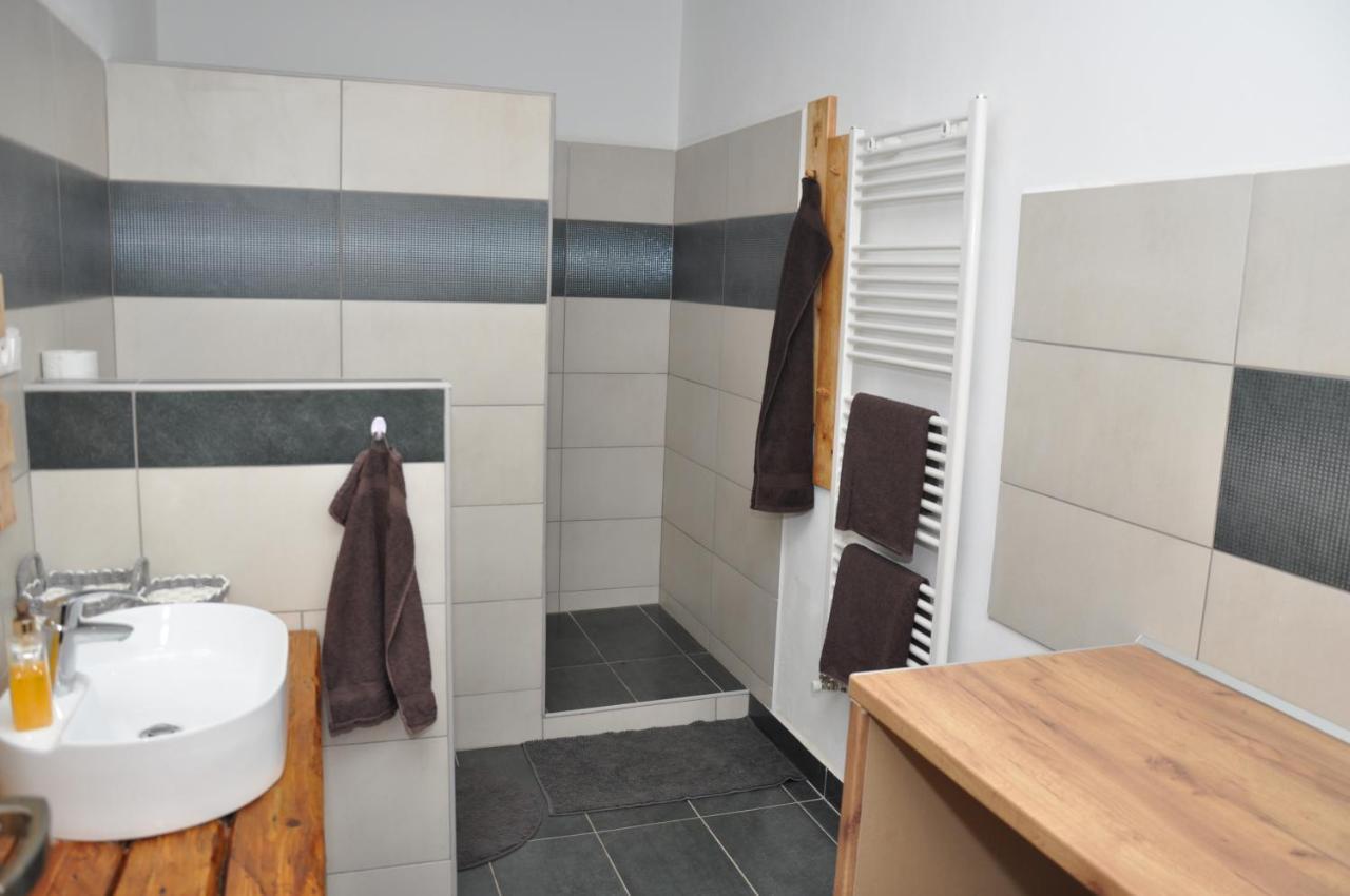 Mw Apartman Lägenhet Liptovský Mikuláš Exteriör bild